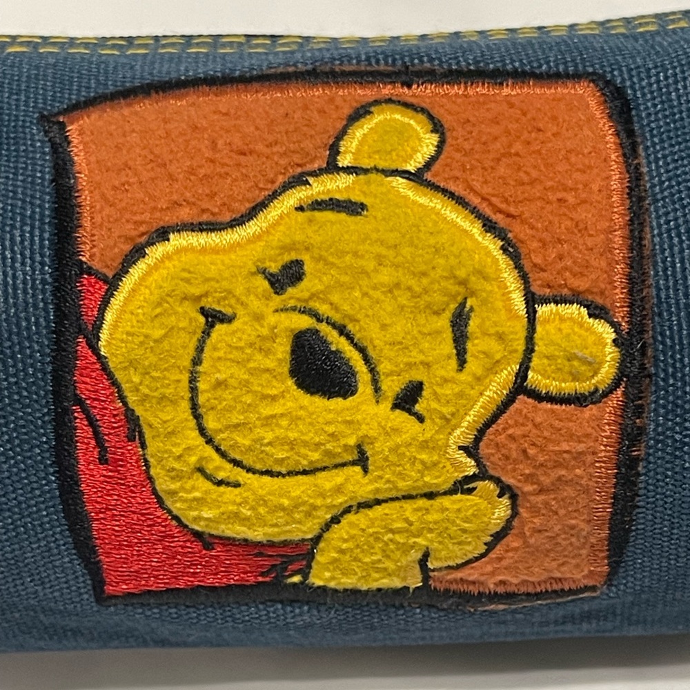 Vintage Disney Pooh Bear zippered case - Picture 2 of 9